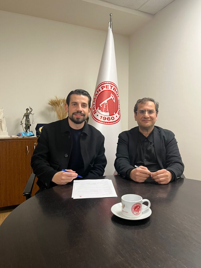 Whats App Image At 11.54.05