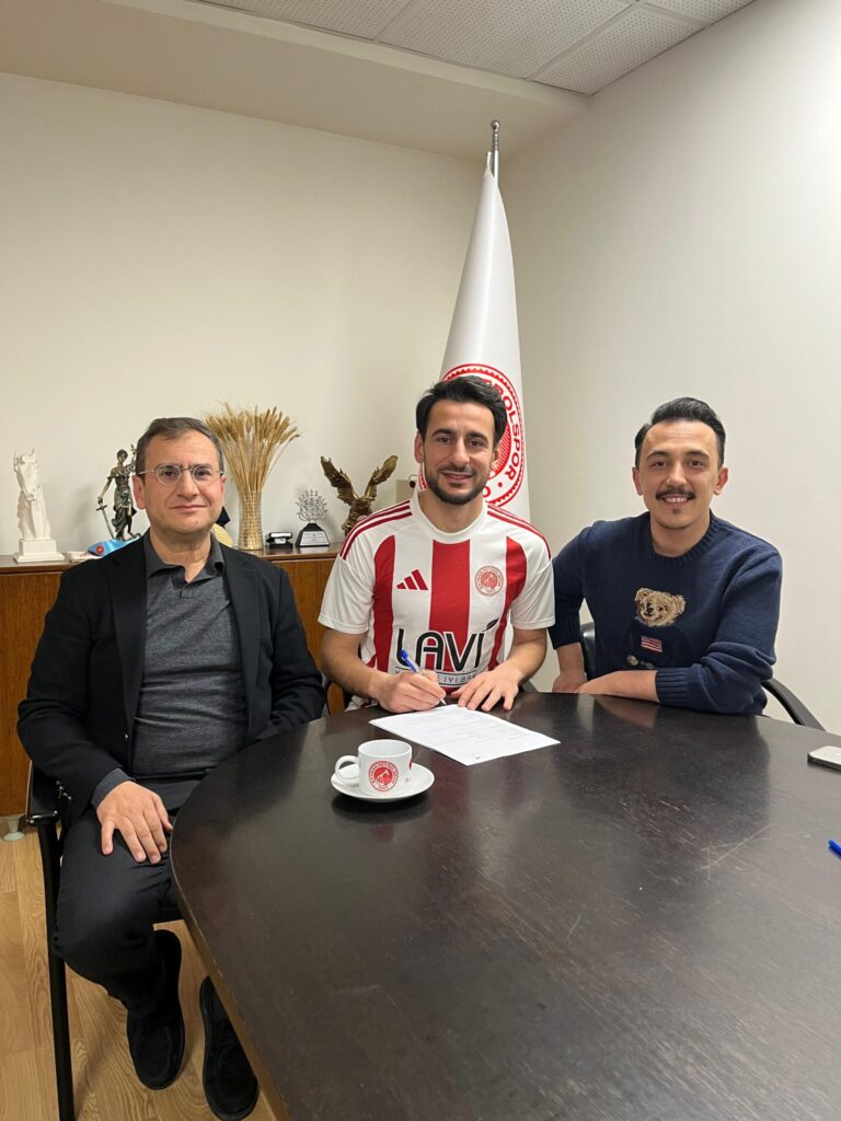 Whats App Image At 11.54.24